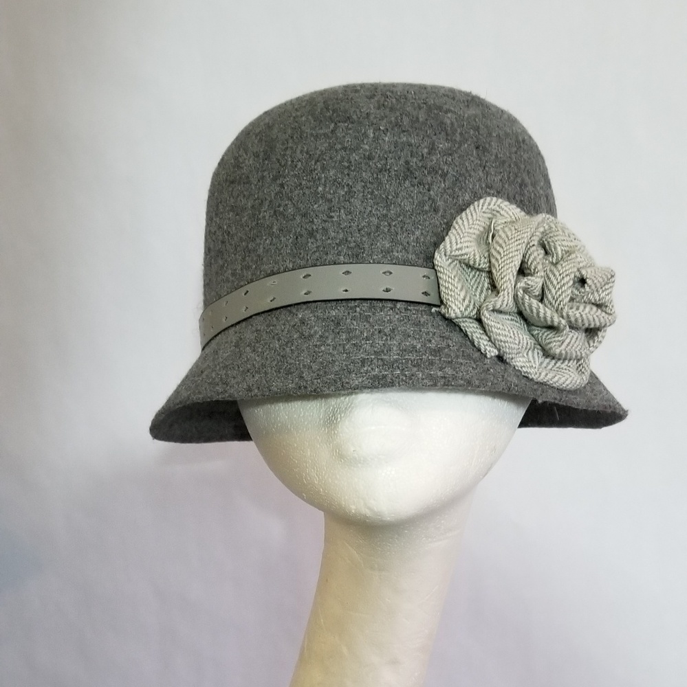 🔥 BUNDLE DEAL: 3 for $25 OR 5 for $50 Gray Wool Hat